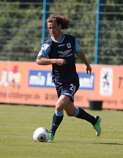 Die Löwen beim Testspiel gegen Jahn Regensburg.