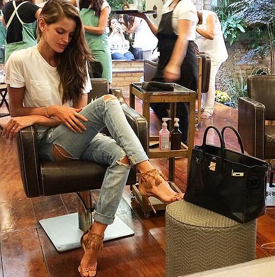 Izabel Goulart.