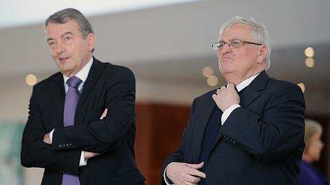 Der Skandal spitzt sich zu: Niersbach und Zwanziger.