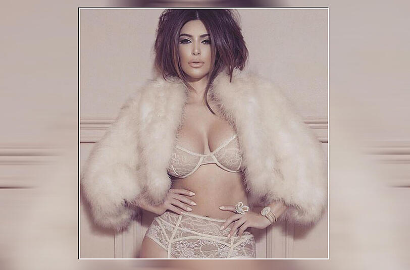 Glaubt man den Vorwürfen der Revolutionsgarde des Irans ist Kim Kardashian eigentlich gar kein Reality-Star, sondern vielmehr eine Agentin des Westens. So soll die 35-Jährige, Anführerin einer gezielten Operation sein, die gegen die Sittlichkeit junger Iranerinnen ankämpft. Grenzenlose Paranoie oder könnte da etwas dran sein? Entscheiden Sie selbst in unserer Bilderstrecke.