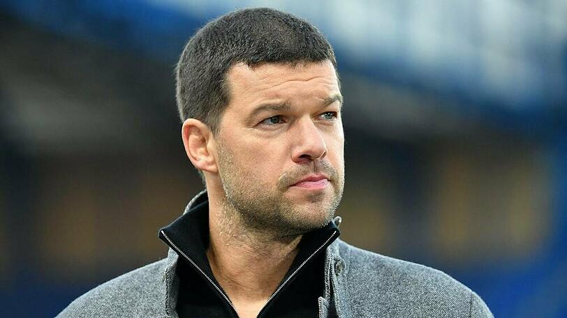 Michael Ballack analysiert für RTL das Testspiel Deutschland gegen Tschechien.