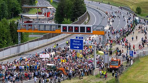 Ende Mai war mitten wegen einer Demo die Brenner-Autobahn von morgens bis abends gesperrt. (Archivfoto)