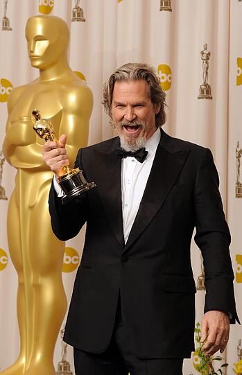 Für seine Rolle in Crazy Heart erhielt er 2010 den Oscar als Bester Hauptdarsteller.