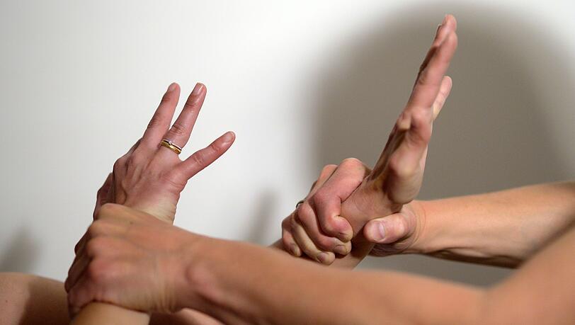 Weltweit ist fast jede dritte Frau betroffen. (Symbolbild)