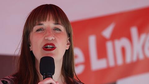 Die Linken-Politikerin Heidi Reichinnek emp&ouml;rt sich &uuml;ber CSU-Chef Markus S&ouml;der. (Archivbild)