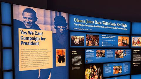 Teil der Ausstellung ist Obamas Werdegang.