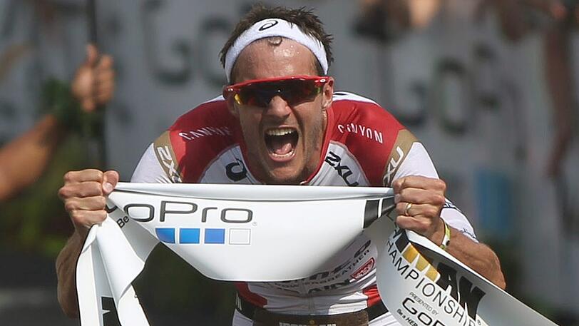 Jan Frodeno nach seinem ersten Sieg beim legendären Triathlon auf Hawaii 2015.