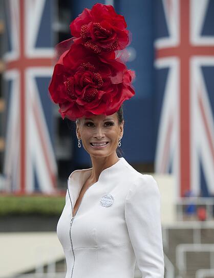Royal Ascot - die schrägste Hut-Parade der Welt!