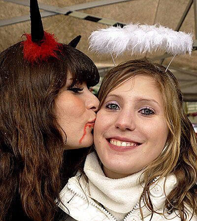 Leicht bekleidet in Rio und ausgelassen in München: Fasching, Karneval und Fasnacht ist einfach sexy.