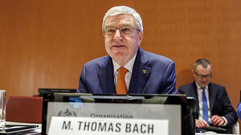 IOC-Präsident Thomas Bach geht trotz der angekündigten Neuwahlen in Frankreich von einem reibungslosen Ablauf der Sommerspiele in Paris aus.