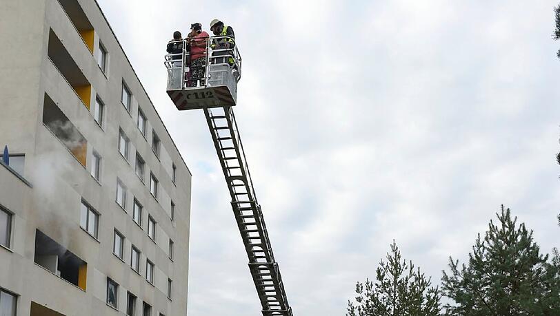 Verletzt wurde bei dem Wohnungsbrand im Hasenbergl niemand. Verletzt wurde bei dem Wohnungsbrand im Hasenbergl niemand.