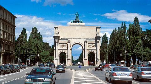 Wird zur Partymeile: für die Einheits-Feier am 2. und 3. Oktober wird die Ludwigstraße vom Odeonsplatz übers Siegestor bis zur Georgenstraße eine Woche lang gesperrt.
