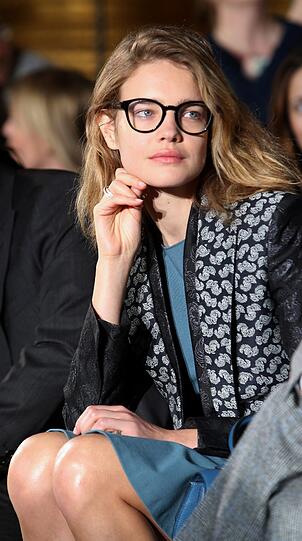 Topmodel Natalia Vianova lief schon für die ganz großen Modemacher über den Laufsteg. Diesmal war sie als Zuschauerin gekommen.