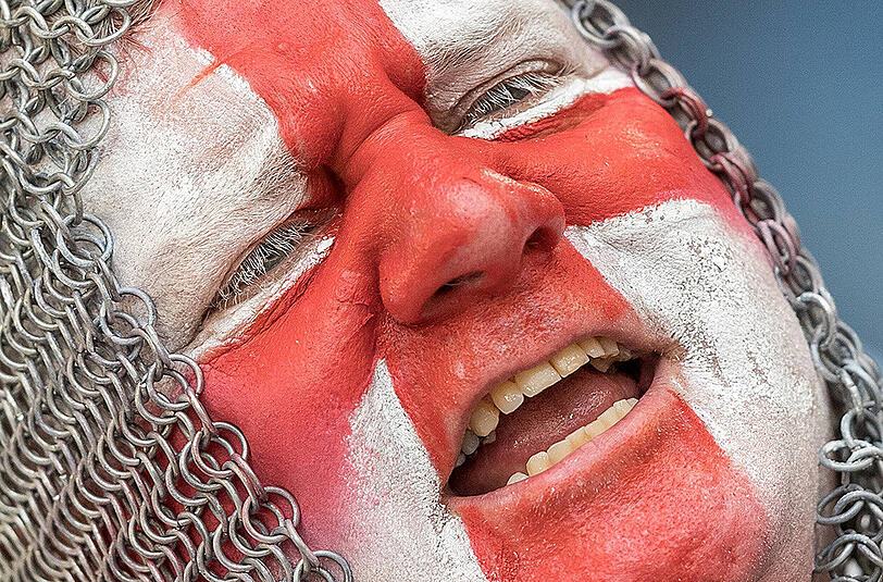 Es gibt nicht nur das hässliche Fan-Gesicht dieser Euro 2016. Sondern auch das schöne und kuriose. Sehen Sie hier die Bilder in unserer Galerie.