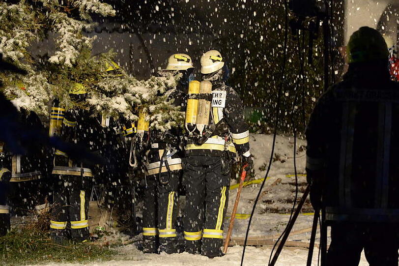 Wohnhausbrand in Unterwössen: Die Bilder vom Einsatz
