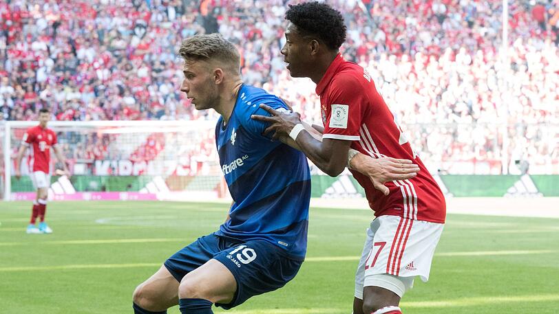 DAVID ALABA - Note 3: Half mal wieder in der Innenverteidigung aus, weil Hummels und Martínez nicht ganz fit waren. Agierte souverän, Ancelotti kann den Österreicher auf dieser Position ohne Bedenken einsetzen.
