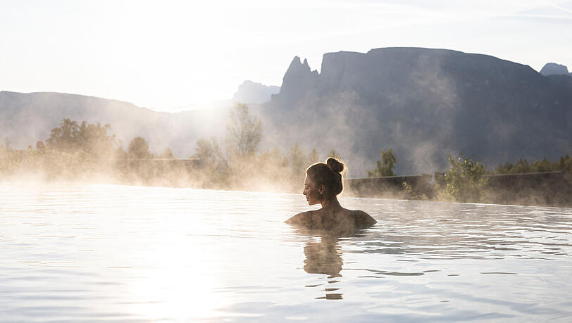In den wohl temperierten Infinity-Pools eintauchen. In den wohl temperierten Infinity-Pools eintauchen.