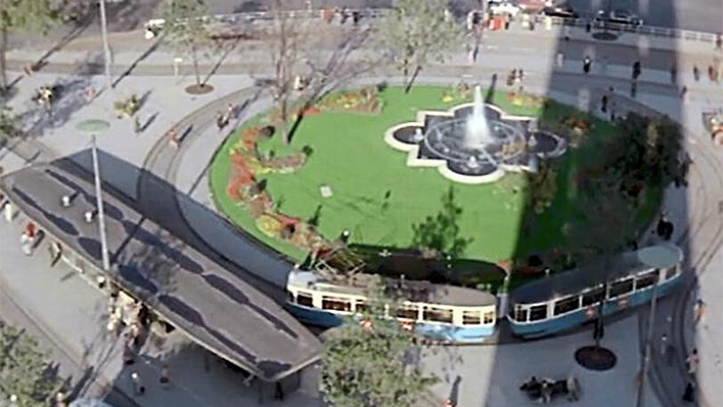 Groß, rund, grün: Der Sendlinger-Tor-Platz im Jahr 1957.