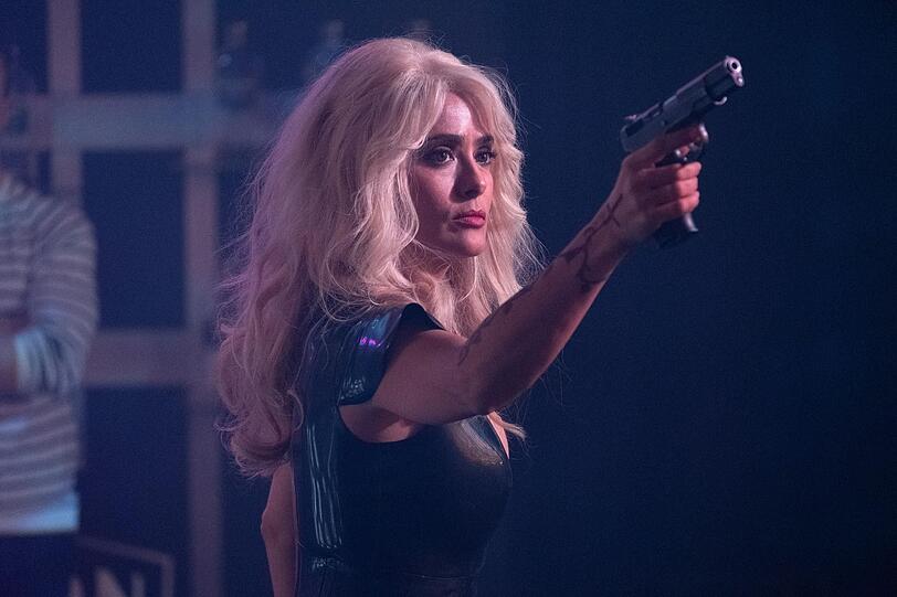 In "Killer's Bodyguard 2" spielt Salma Hayek an der Seite von Ryan Reynolds und Samuel L. Jackson. In "Killer's Bodyguard 2" spielt Salma Hayek an der Seite von Ryan Reynolds und Samuel L. Jackson.