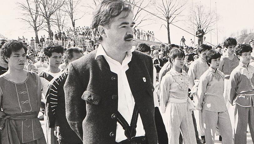 Innenstaatssekretät Peter Gauweiler im Jahr 1988. Innenstaatssekretät Peter Gauweiler im Jahr 1988.