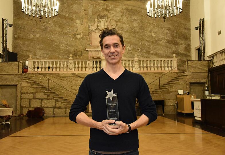 Romeo Castellucci mit dem AZ-Stern des Jahres für Musiktheater (für seinen Münchner "Tannhäuser").