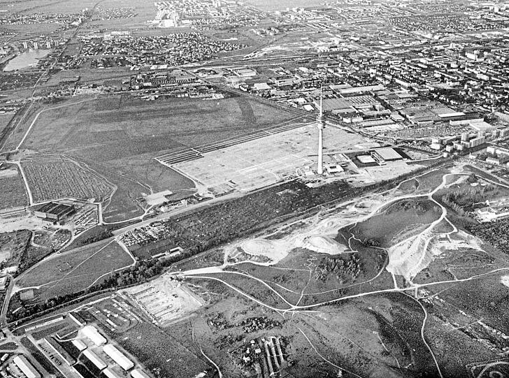 1968: Der Turm steht, sonst noch (fast) nichts.
