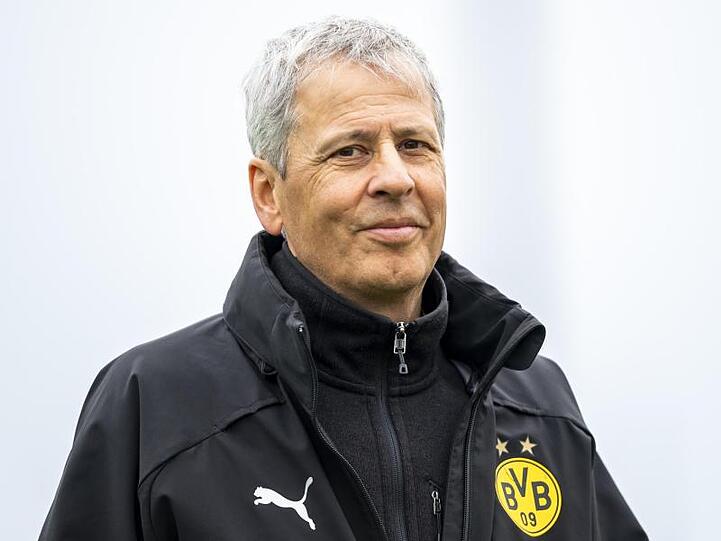Kann sich auf einen neuen Spieler freuen: BVB-Trainer Lucien Favre.