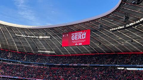Die Fan-Aktion "Dein Becher für Gerd Müller".