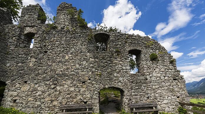 Die Burgruine Werdenfels bei Garmisch-Partenkirchen heutzutage.