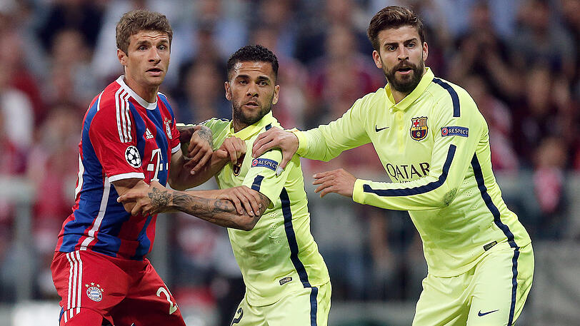 Die Stars des FC Bayern (links Thomas Müller) und des FC Barcelona könnten sich bei der neuen Klub-WM gegenüber stehen.