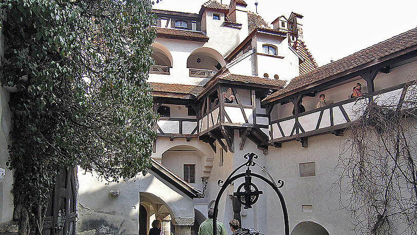 Rund 560.000 Touristen besuchen Burg Bran jedes Jahr. Rund 560.000 Touristen besuchen Burg Bran jedes Jahr.