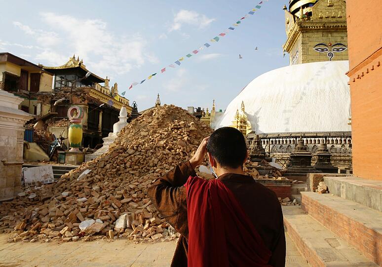 Ausnahmezustand in Kathmandu: Nach dem schwersten Erdbeben seit über 80 Jahren wurde in Nepal der Notstand ausgerufen. Die erschütternden Bilder.