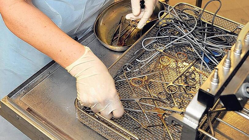 Hygiene-Mängel bei OP-Besteck haben im Jahr 2010 für einen Skandal gesorgt. Hygiene-Mängel bei OP-Besteck haben im Jahr 2010 für einen Skandal gesorgt.