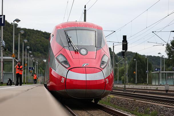 Der italienische Schnellzug Frecciarossa soll ab Sommer M&uuml;nchen direkt mit Rom verbinden. (Archivbild)