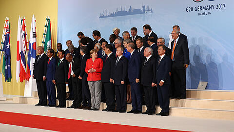 Posieren für das Gruppenfoto: Die Staats- und Regierungschefs der G20-Staaten.