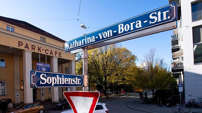 Katharina von Bora war Antisemitin, trotzdem ist ihr in München noch eine Straße gewidmet - doch das steht anders als etwa bei der Robert-Koch-Straße auch nicht zur Debatte.