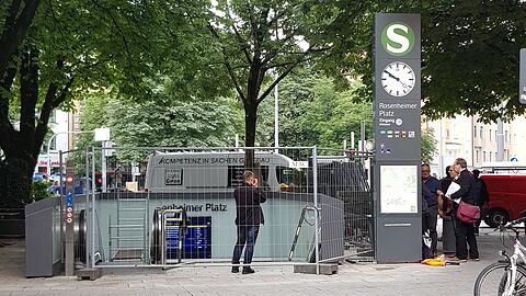 Man sieht schon was: Die Treppe am Rosenheimer Platz ist fertig.