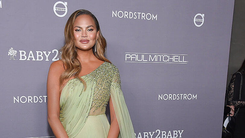 Chrissy Teigen und Ehemann John Legend erwarten ihr drittes Baby. Chrissy Teigen und Ehemann John Legend erwarten ihr drittes Baby.