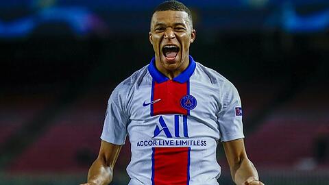 PSG-Star Kylian Mbappé traf dreifach in Barcelona.