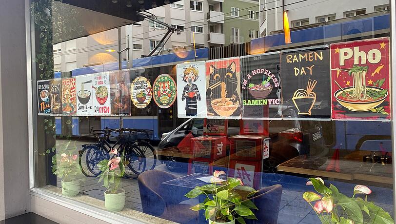 Alles so schön bunt hier! Honghong Ramen ist ganz neu im Glockenbachviertel gestartet.