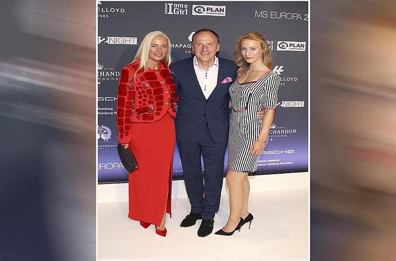 Gastgeber Karl J. Pojer mit Frau Jaqueline und Tochter Vanessa.