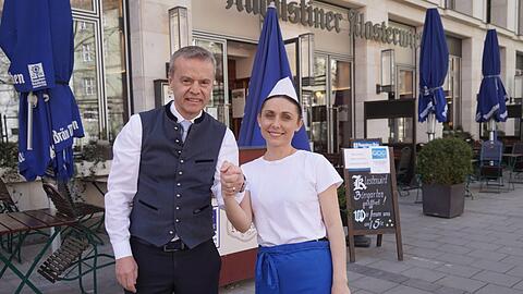 Gregor Lemke hat mit Tanya aus Odessa in seinem Augustiner Klosterwirt an der Frauenkirche jetzt die erste ukrainische Köchin eingestellt.