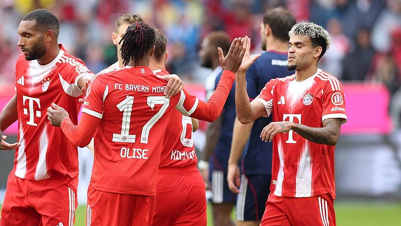 Die Neuzugänge Jonathan Tah (re.) und Luis Díaz verstärken das Team.
