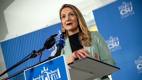 Bayerns Gesundheitsministerin Judith Gerlach (CSU) dringt auf eine R&uuml;cknahme der aktuellen Cannabis-Regelungen. (Archivfoto)