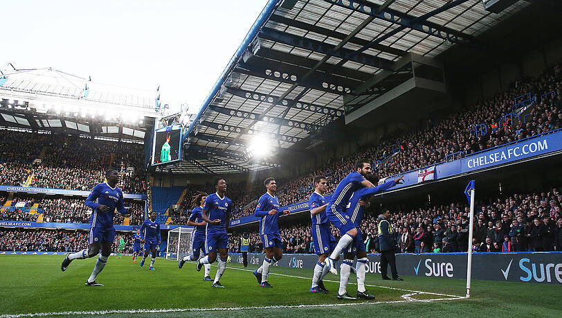Bald jubeln die Chelseaspieler im neuen Stadion. Die Stamford Bridge hat ausgedient. Bald jubeln die Chelseaspieler im neuen Stadion. Die Stamford Bridge hat ausgedient.