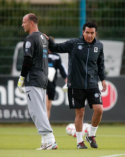 Ricardo Moniz packt an: Bilder von der ersten Trainingseinheit unter dem neuen Trainer.