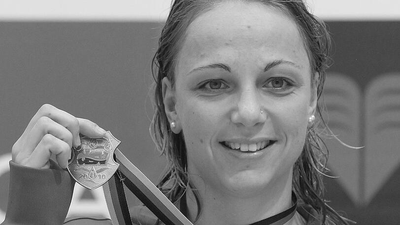 Daniela Samulski (33): Die Ex-Schwimmerin hat den Kampf gegen den Unterleibskrebs verloren und hinterlässt einen Ehemann und zwei kleine Kinder. Sie starb am 24. Mai.