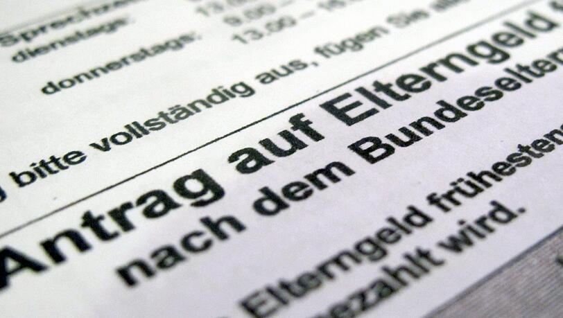 Nach einer Novelle des Elterngeldgesetzes lehnte die Familienkasse die Zahlung des Kinderzuschlags ab. Foto: Fabian Fuchs Nach einer Novelle des Elterngeldgesetzes lehnte die Familienkasse die Zahlung des Kinderzuschlags ab. Foto: Fabian Fuchs