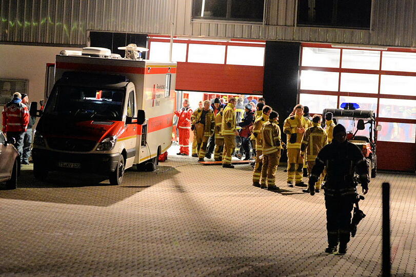 Unfallflucht am Chiemsee: Die Bilder vom Unfallort und von der Suchaktion.