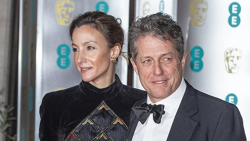 Hugh Grant und Anna Eberstein sind seit 2018 verheiratet. Hugh Grant und Anna Eberstein sind seit 2018 verheiratet.
